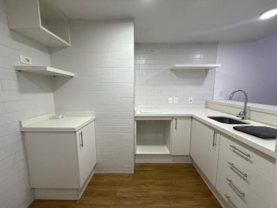 Apartamento ID.631 - Apartamento en Alquiler 1 Dormitorio y Gge Punta Carretas Sin Muebles