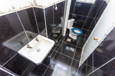Apartamento ID.424 - VENTA - APARTAMENTO - 5 DORMITORIOS - CENTRO