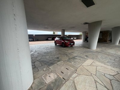 Apartamento ID.743/Apartamento-Amueblado-en-Alquiler-1-Dormitorio-con-Garaje-en-Parque-Batlle - Apartamento Amueblado en Alquiler 1 Dormitorio con Garaje en Parque Batlle