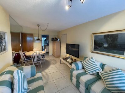 Apartamento ID.552 - Apartamento en Venta 3 Dormitorios 2 Baños Parrillero Propio en Punta del Este