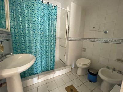 Apartamento ID.335 - Apartamento en Venta 2 dormitorios 2 baños Punta del Este 