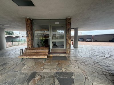 Apartamento ID.743/Apartamento-Amueblado-en-Alquiler-1-Dormitorio-con-Garaje-en-Parque-Batlle - Apartamento Amueblado en Alquiler 1 Dormitorio con Garaje en Parque Batlle