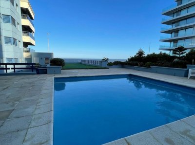Apartamento ID.552 - Apartamento en Venta 3 Dormitorios 2 Baños Parrillero Propio en Punta del Este