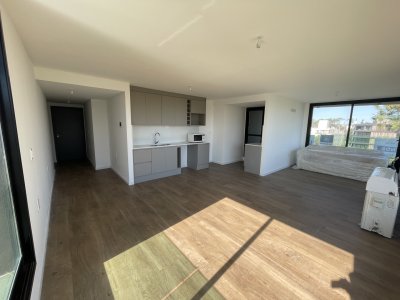 Apartamento en venta con renta tres dormitorios Av de las americas