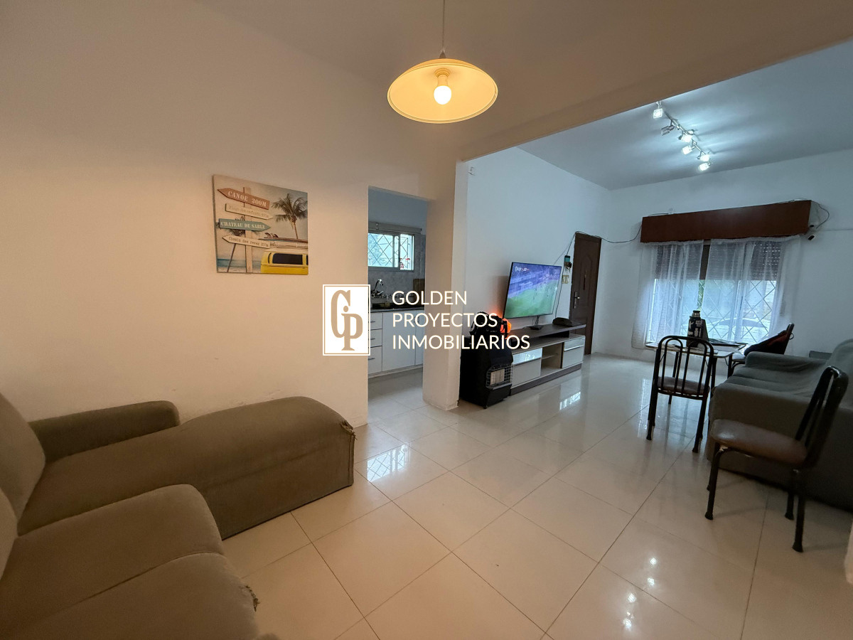 Casa ID.430 - Casa en Alquiler 3 Dormitorios 2 baños y cochera en Malvin Norte