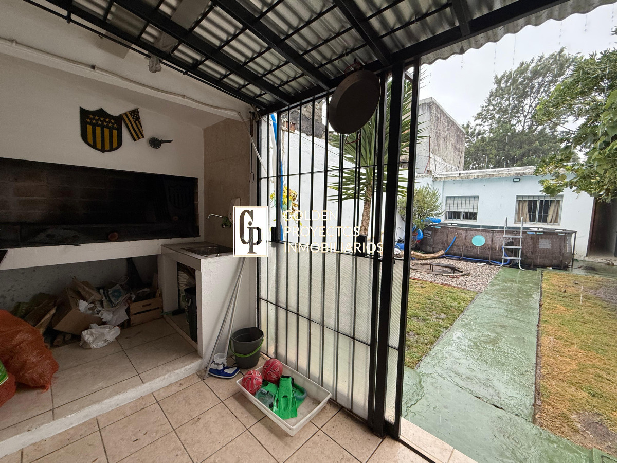 Casa ID.430 - Casa en Alquiler 3 Dormitorios 2 baños y cochera en Malvin Norte