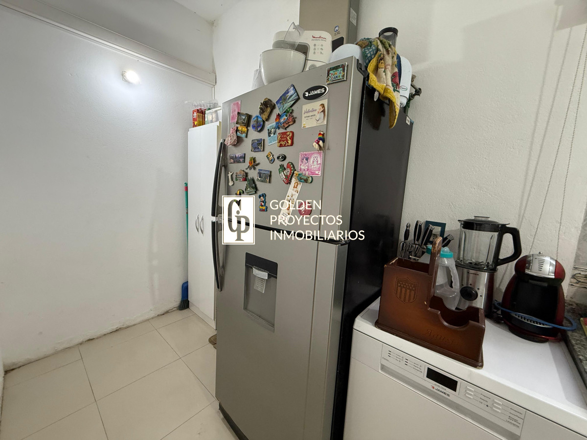 Casa ID.430 - Casa en Alquiler 3 Dormitorios 2 baños y cochera en Malvin Norte
