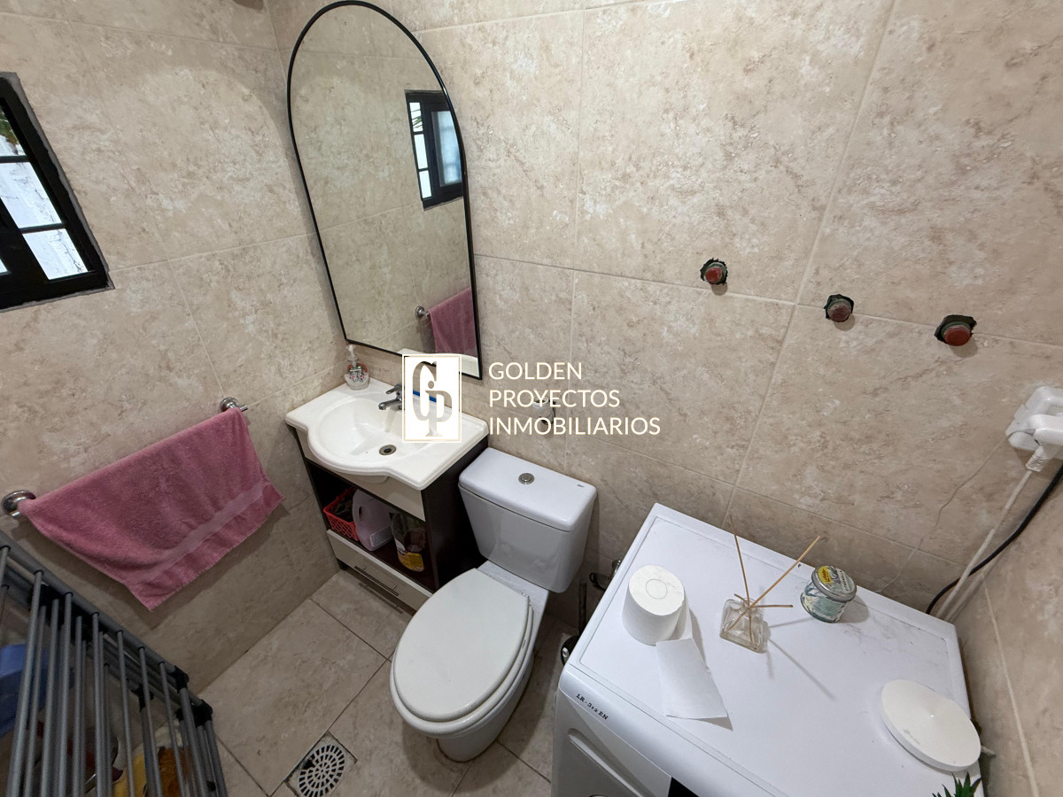 Casa ID.430 - Casa en Alquiler 3 Dormitorios 2 baños y cochera en Malvin Norte