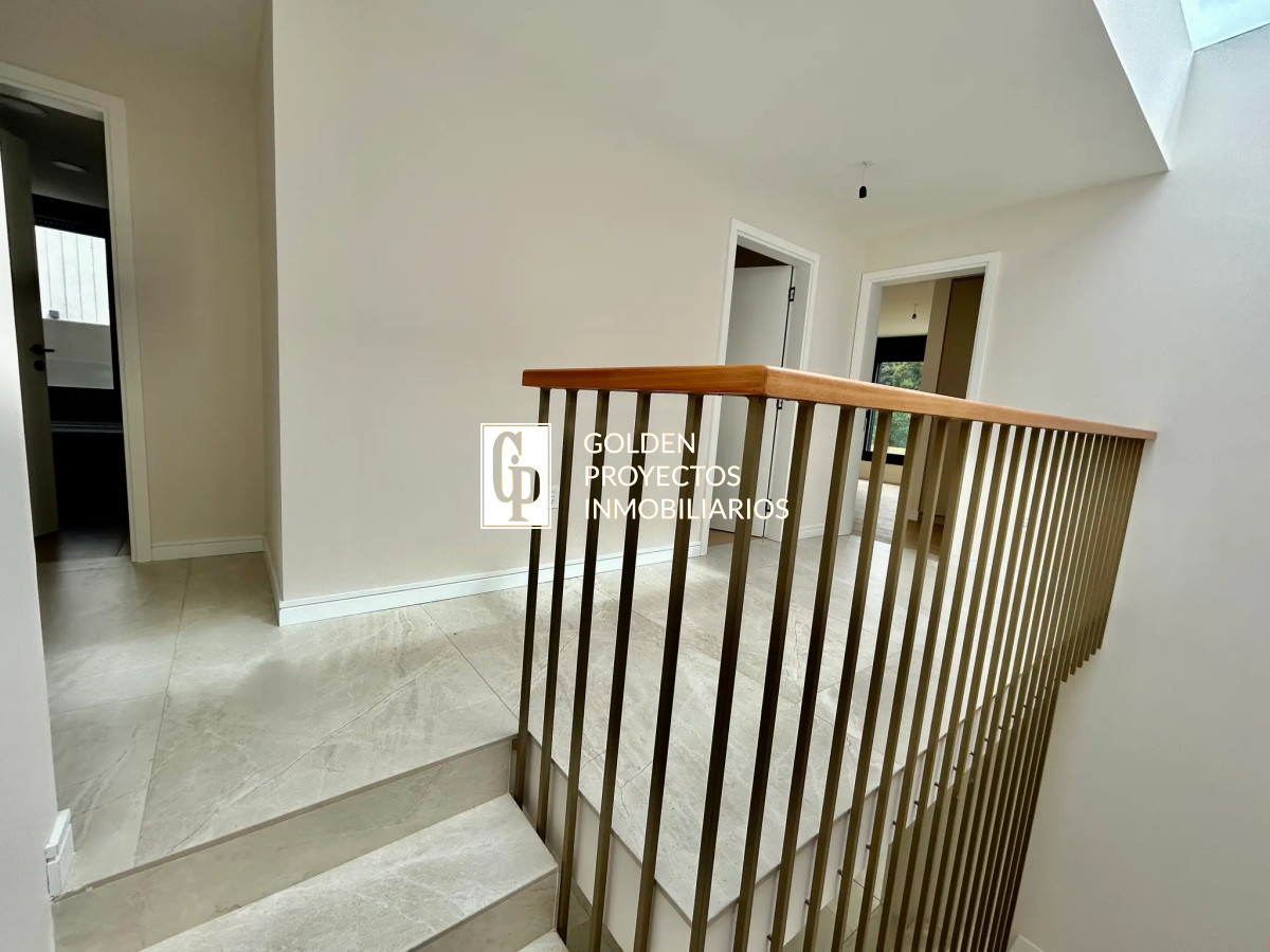 Casa ID.524/Casa-en-Venta-3-Dormitorios--en-San-Nicanor-,-Carrasco-Norte - Casa en Venta 3 Dormitorios  en San Nicanor , Carrasco Norte