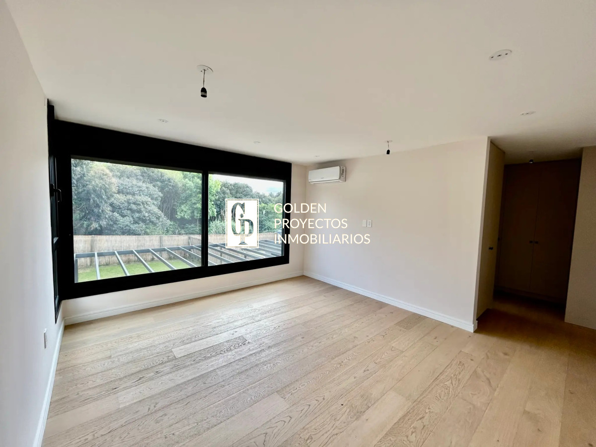 Casa ID.524/Casa-en-Venta-3-Dormitorios--en-San-Nicanor-,-Carrasco-Norte - Casa en Venta 3 Dormitorios  en San Nicanor , Carrasco Norte