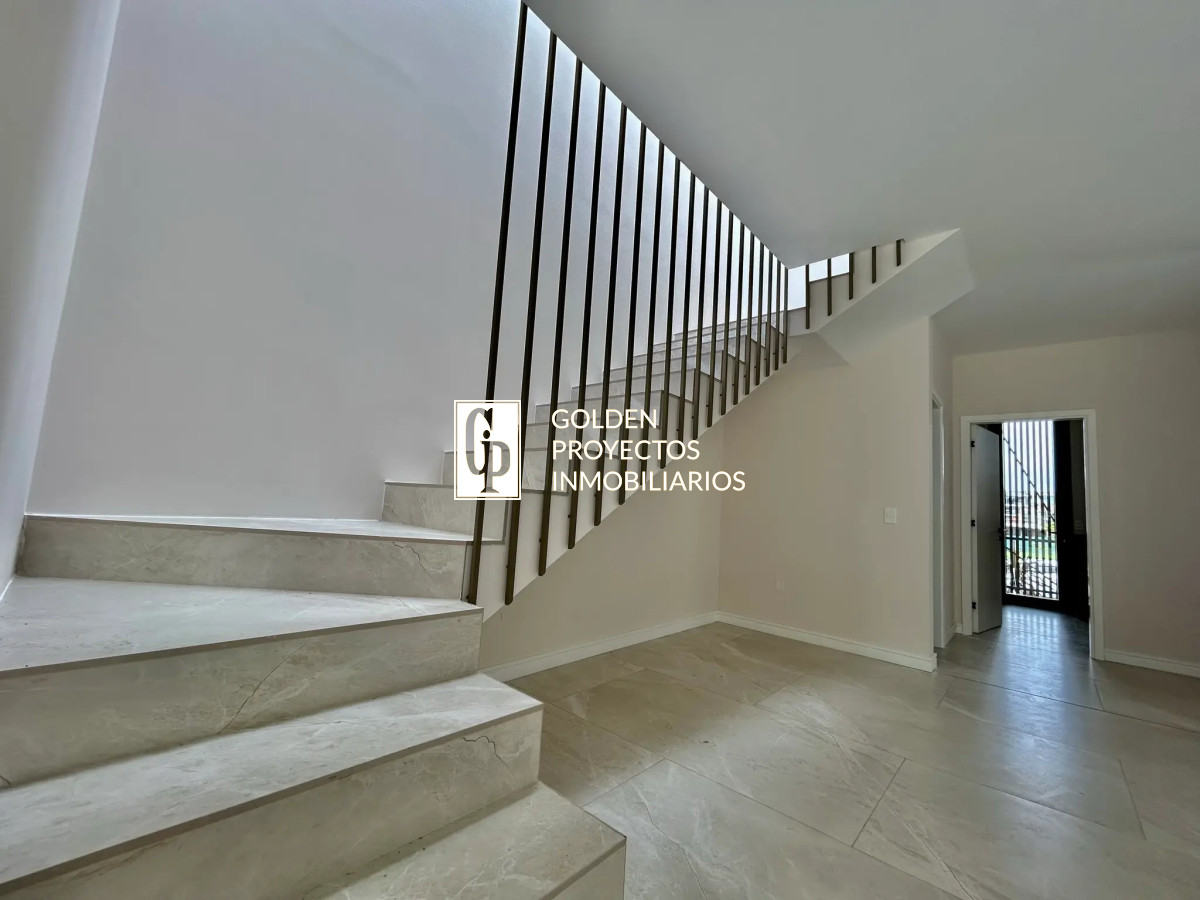 Casa ID.524/Casa-en-Venta-3-Dormitorios--en-San-Nicanor-,-Carrasco-Norte - Casa en Venta 3 Dormitorios  en San Nicanor , Carrasco Norte