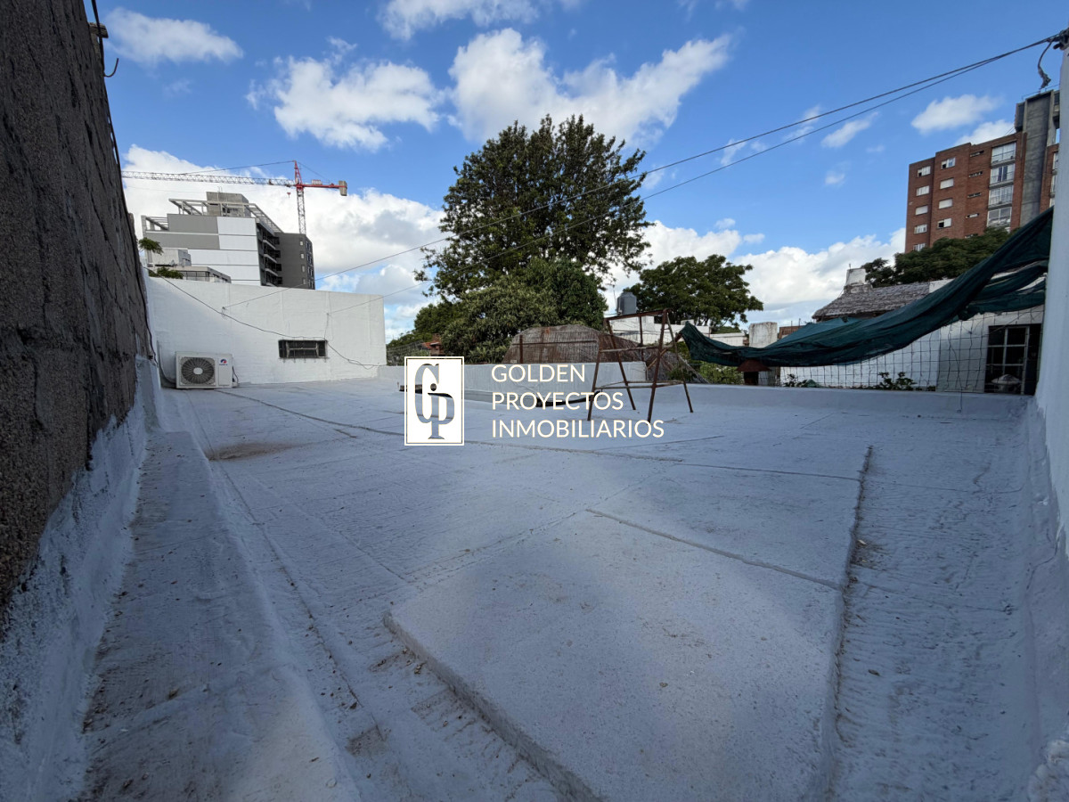 Casa ID.855/Padron-único-en-Venta-3-Casas-en-Buceo - Padron único en Venta 3 Casas en Buceo