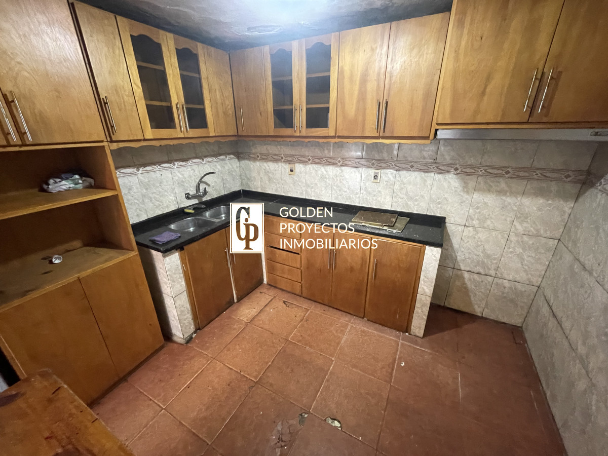 Casa ID.639 - Casa en venta,4 dormitorios,Aires Puros.