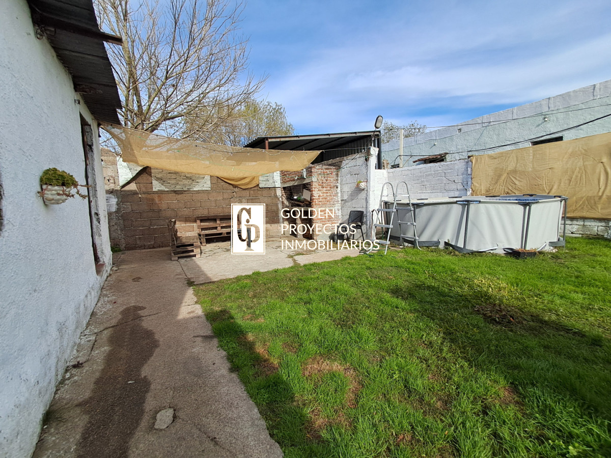 Casa ID.820/Casa-en-Venta-Dos-Dormitorios-con-Terreno-y-Cochera-en-Villa-García - Casa en Venta Dos Dormitorios con Terreno y Cochera en Villa García