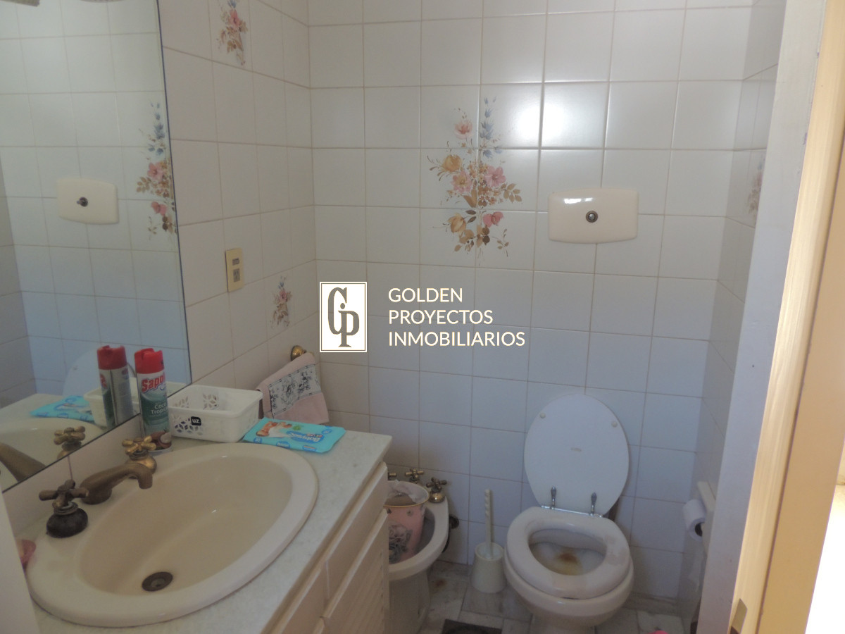 Casa ID.461/Casa-en-venta,4-dormitorios,Sayago. - Casa en venta,4 dormitorios,Sayago.