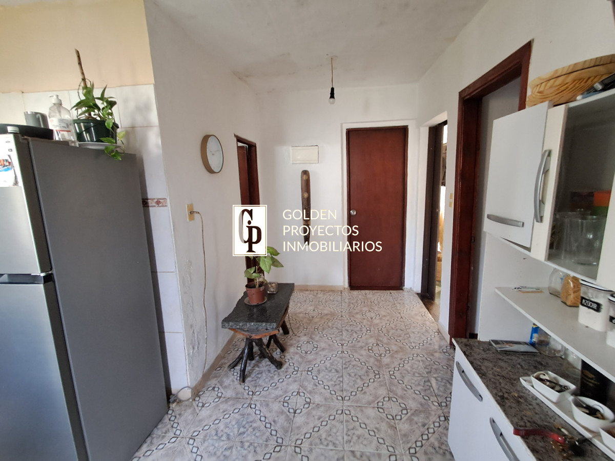 Casa ID.820/Casa-en-Venta-Dos-Dormitorios-con-Terreno-y-Cochera-en-Villa-García - Casa en Venta Dos Dormitorios con Terreno y Cochera en Villa García