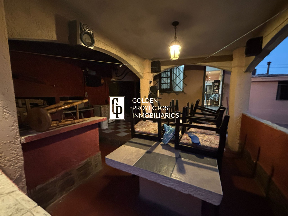 Casa ID.456 - Casa en venta, 4 dormitorios, Sayago.