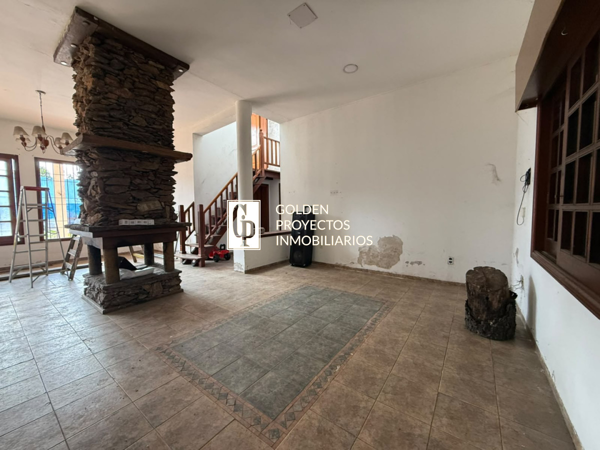 Casa ID.889 - Casa + local en Venta 3 dormitorios y Piscina en Unión 
