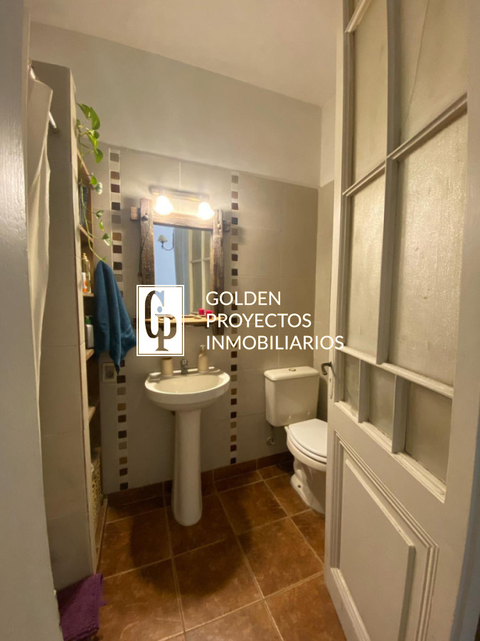 Casa ID.635/Casa-En-Venta-De-4-Dormitorios-En-Tres-Cruces - Casa En Venta De 4 Dormitorios En Tres Cruces