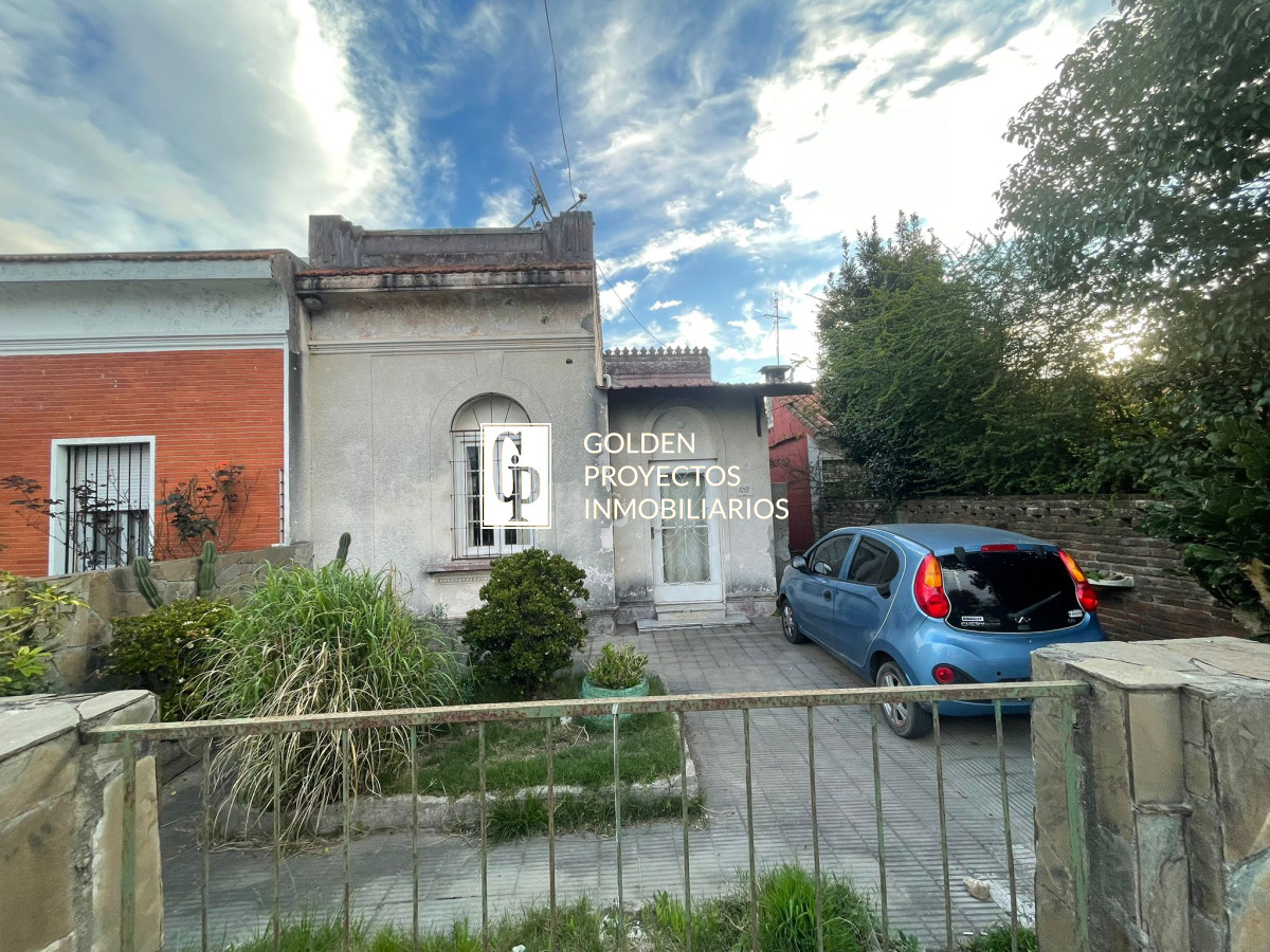 Casa ID.592 - Casa en venta,3 dormitorios,Lezica-