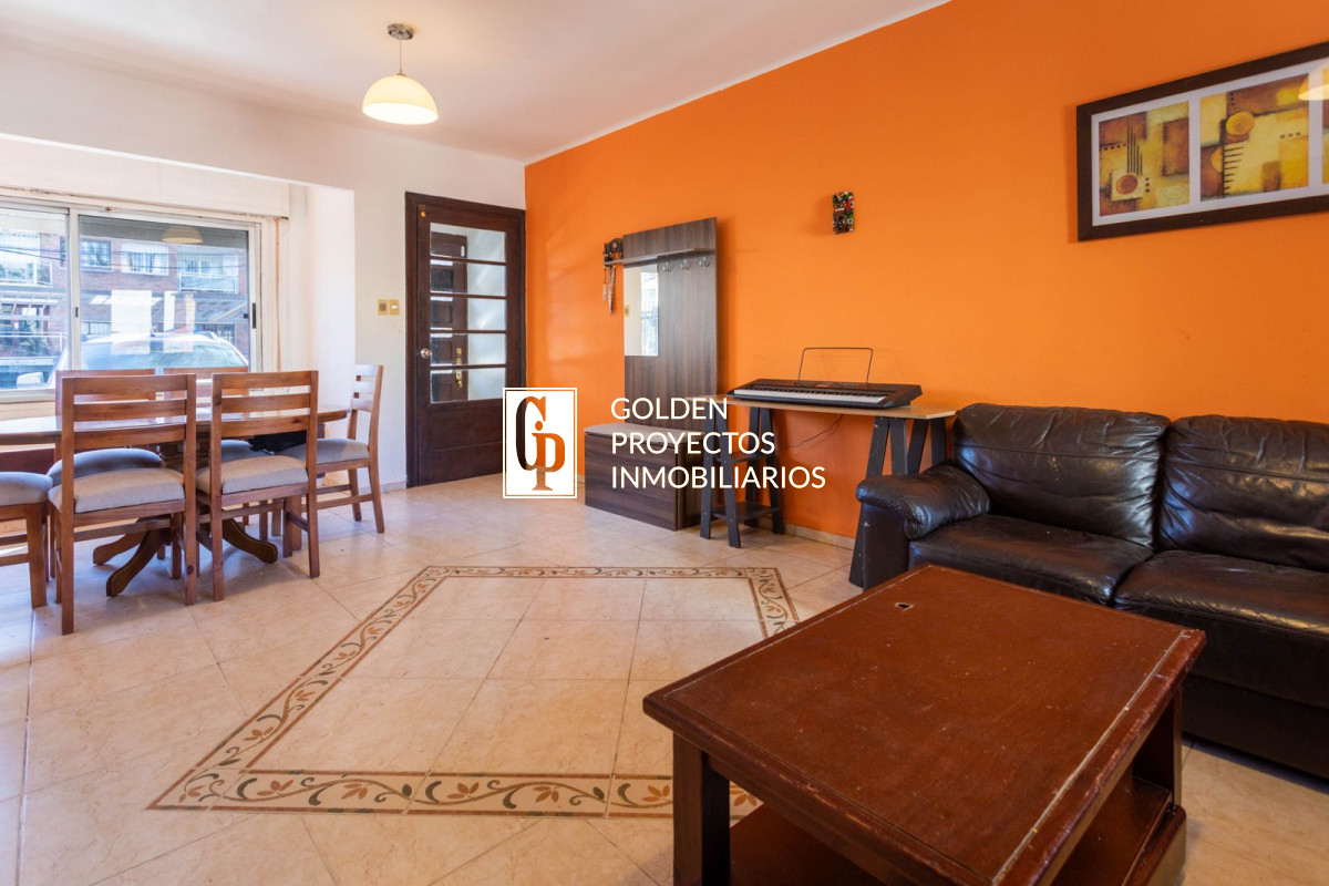 Casa ID.18 - Casa en  Venta Malvin 3 dorm 2 baños y Cochera
