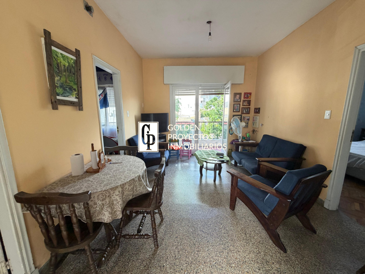 Casa ID.855/Padron-único-en-Venta-3-Casas-en-Buceo - Padron único en Venta 3 Casas en Buceo