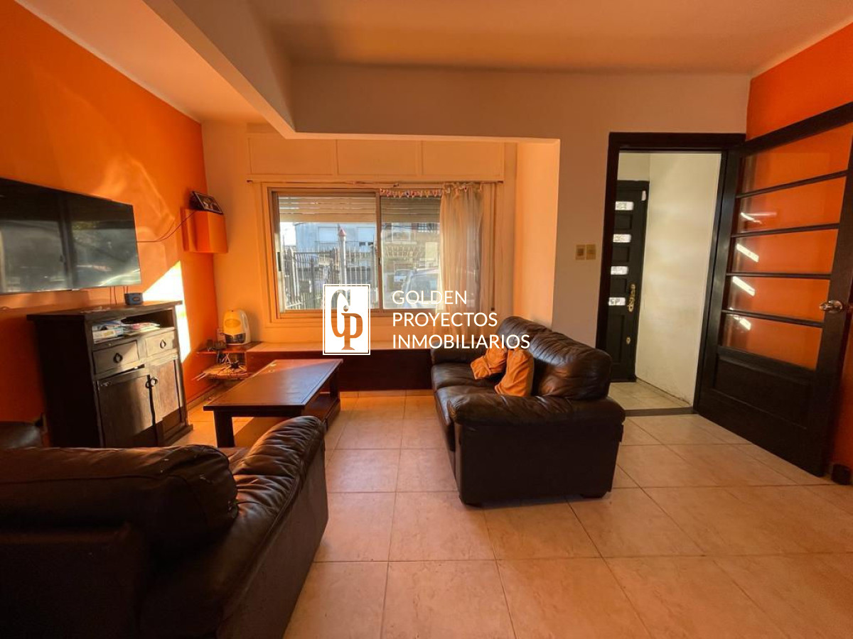 Casa ID.18 - Casa en  Venta Malvin 3 dorm 2 baños y Cochera