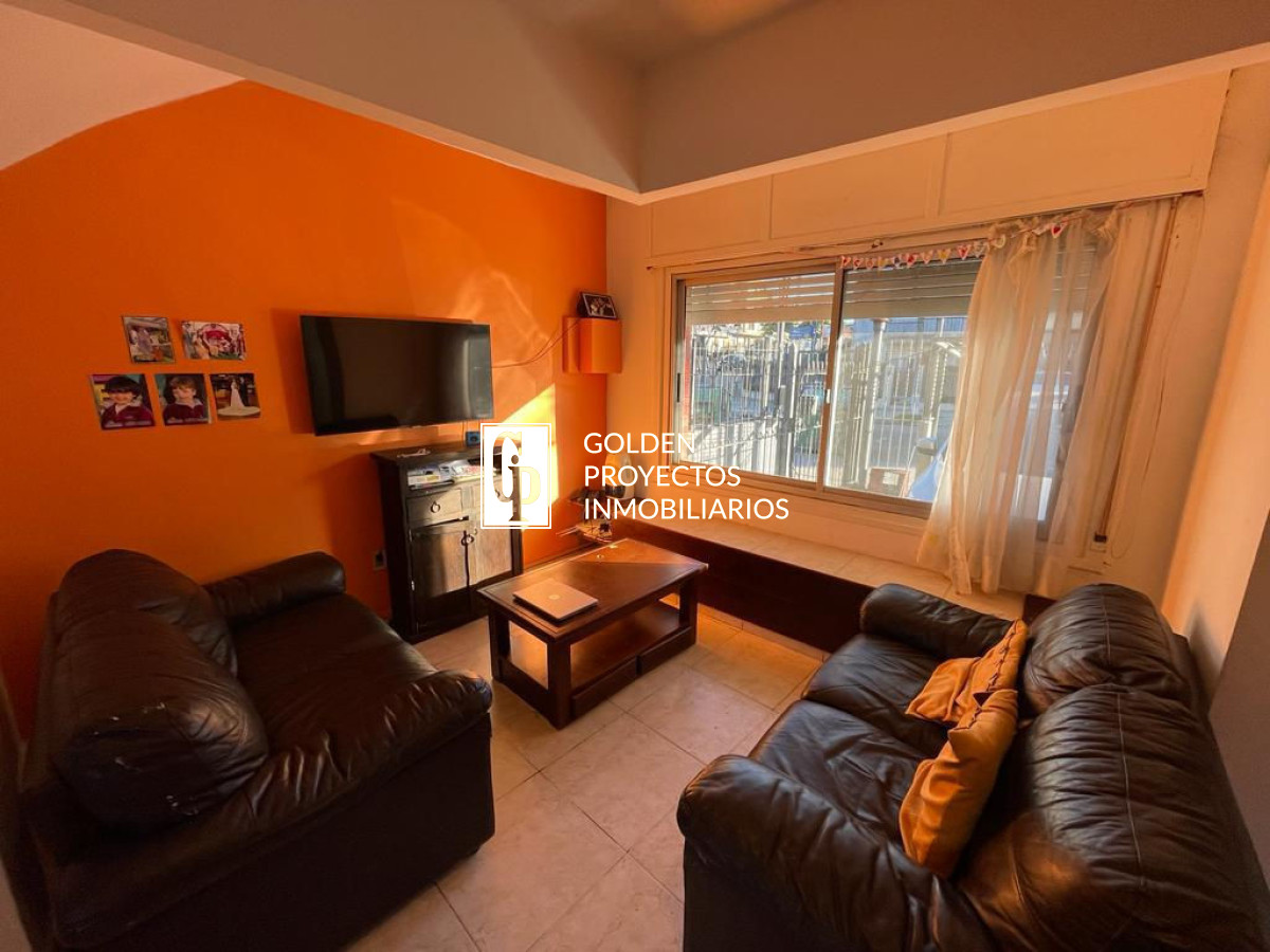 Casa ID.18 - Casa en  Venta Malvin 3 dorm 2 baños y Cochera
