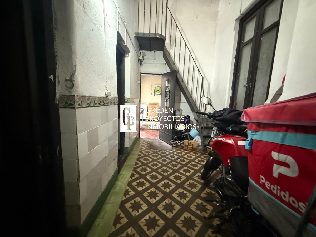 Casa ID.777/ - Casa en Venta 8 dormitorios Padrón Único en Cordón 