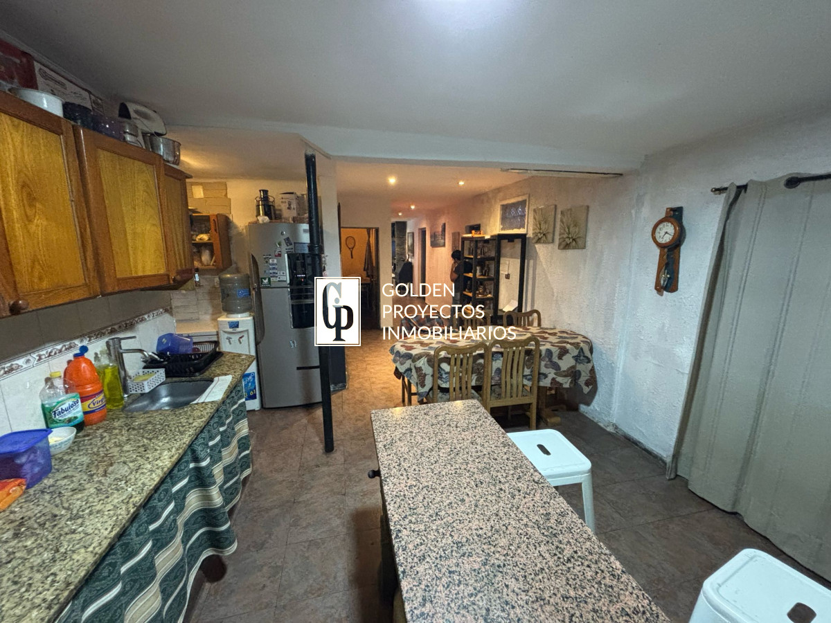 Casa ID.456 - Casa en venta, 4 dormitorios, Sayago.