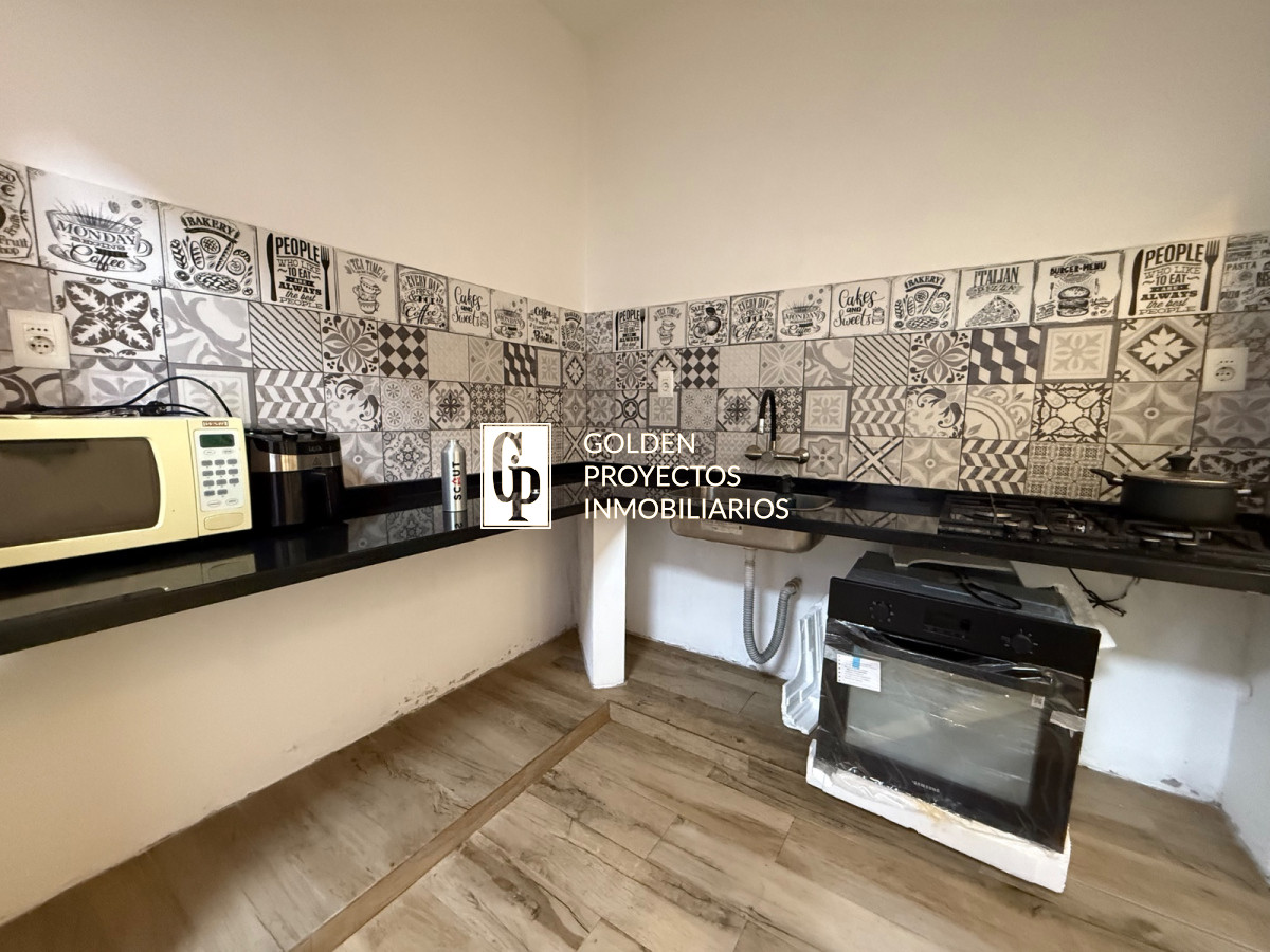 Casa ID.432/Casa-en-Venta-3-dormitorios-2-baños-garage-en-Brazo-Oriental- - Casa en Venta 3 dormitorios 2 baños garage en Brazo Oriental 