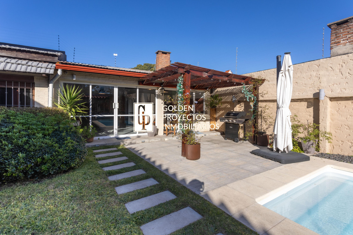 Casa ID.535 - Casa en Venta 3 Dormitorios , Atahualpa 
