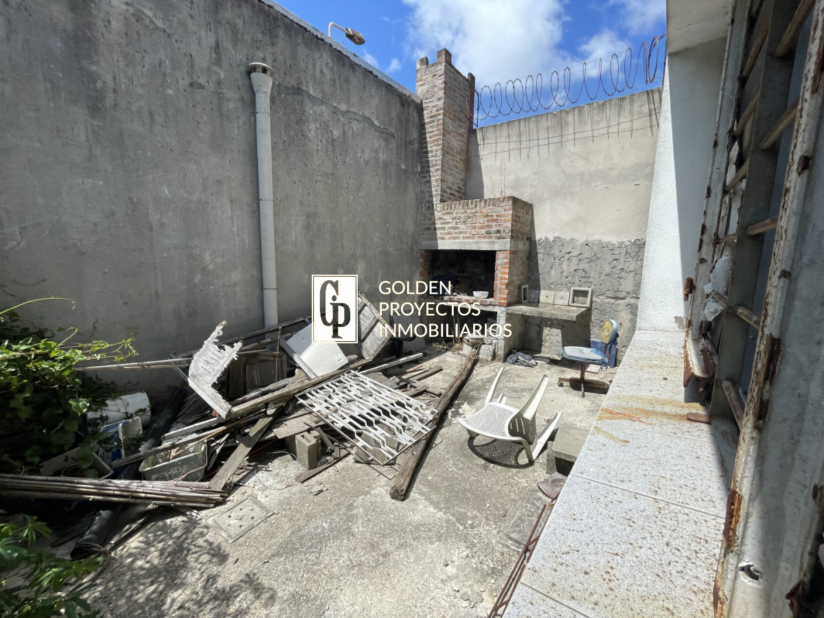 Casa ID.700 - Casa en venta,3 dormitorios,Belvedere.