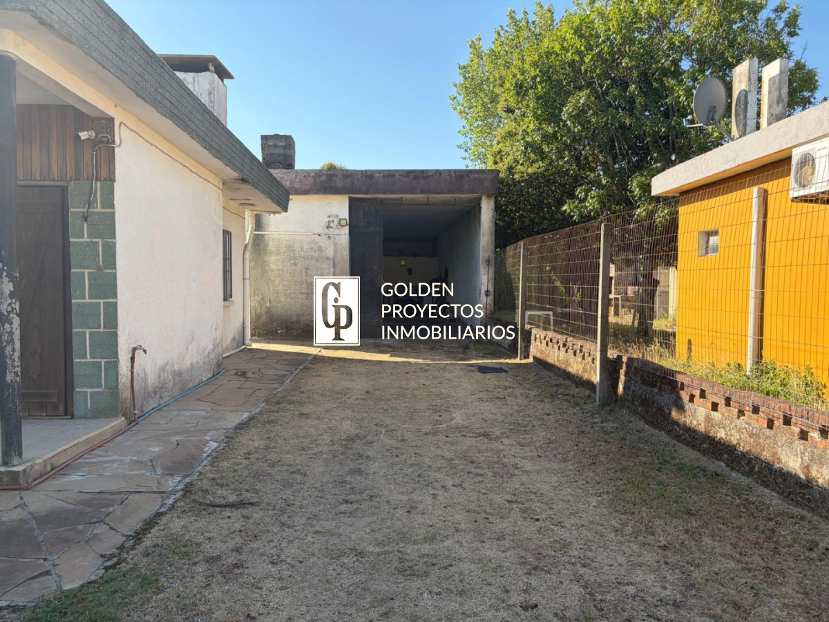 Casa ID.682/Casa-En-Venta-De-2-Dormitorios-Con-Galpón-En-Parque-Del-Plata - Casa En Venta De 2 Dormitorios Con Galpón En Parque Del Plata