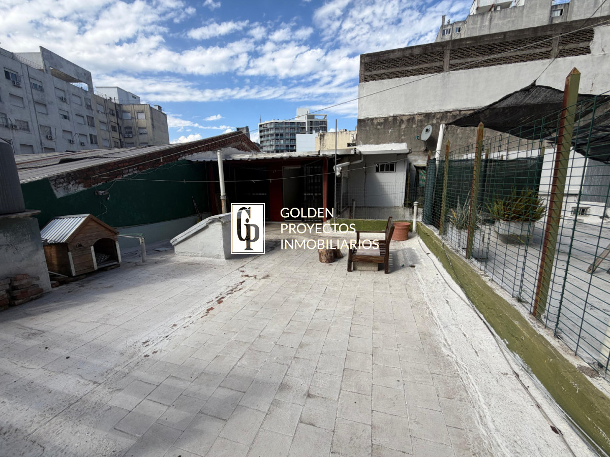 Casa ID.635/Casa-En-Venta-De-4-Dormitorios-En-Tres-Cruces - Casa En Venta De 4 Dormitorios En Tres Cruces