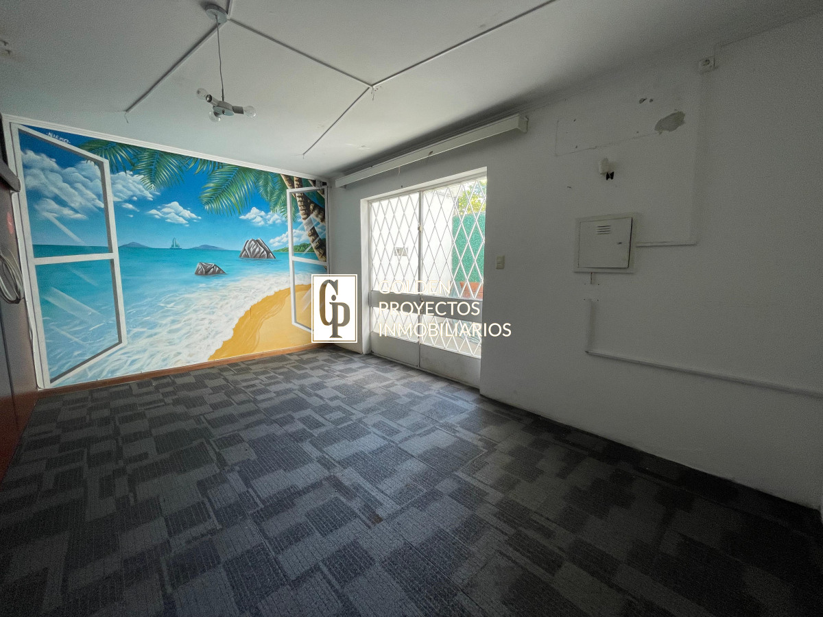 Casa ID.269/Casona-en-Venta-Bv.-Artigas-y-Charrua-828m2- - Casona en Venta Bv. Artigas y Charrua 828m2 