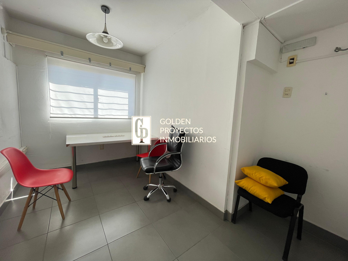 Casa ID.269/Casona-en-Venta-Bv.-Artigas-y-Charrua-828m2- - Casona en Venta Bv. Artigas y Charrua 828m2 