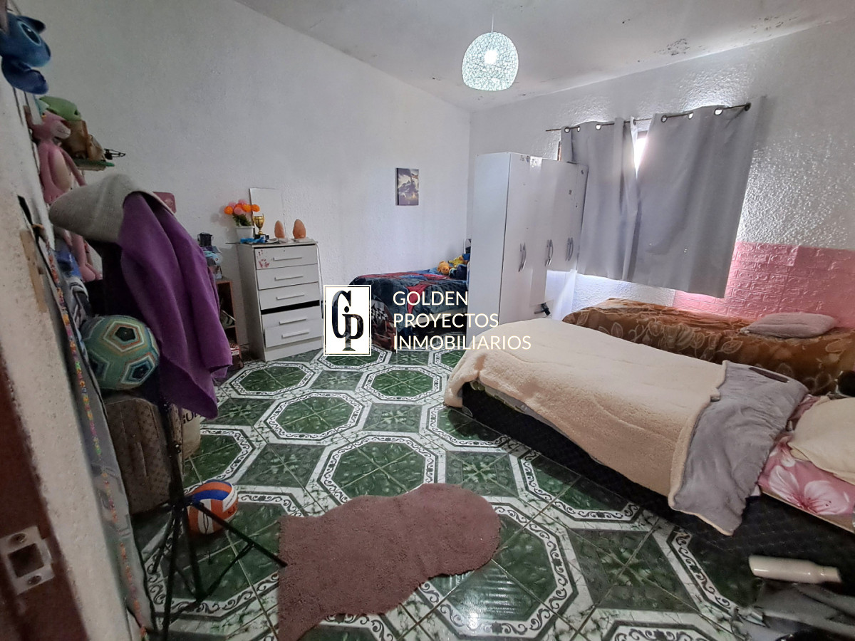 Casa ID.820/Casa-en-Venta-Dos-Dormitorios-con-Terreno-y-Cochera-en-Villa-García - Casa en Venta Dos Dormitorios con Terreno y Cochera en Villa García