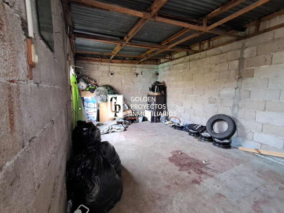 Casa ID.820/Casa-en-Venta-Dos-Dormitorios-con-Terreno-y-Cochera-en-Villa-García - Casa en Venta Dos Dormitorios con Terreno y Cochera en Villa García