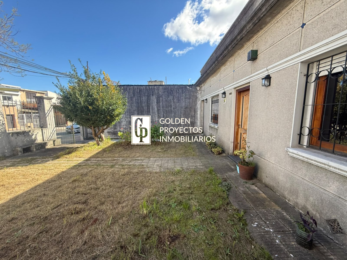 Casa ID.865/Casa-en-Venta-4-dormitorios-y-Fondo-La-Blanqueada- - Casa en Venta 4 dormitorios y Fondo La Blanqueada 