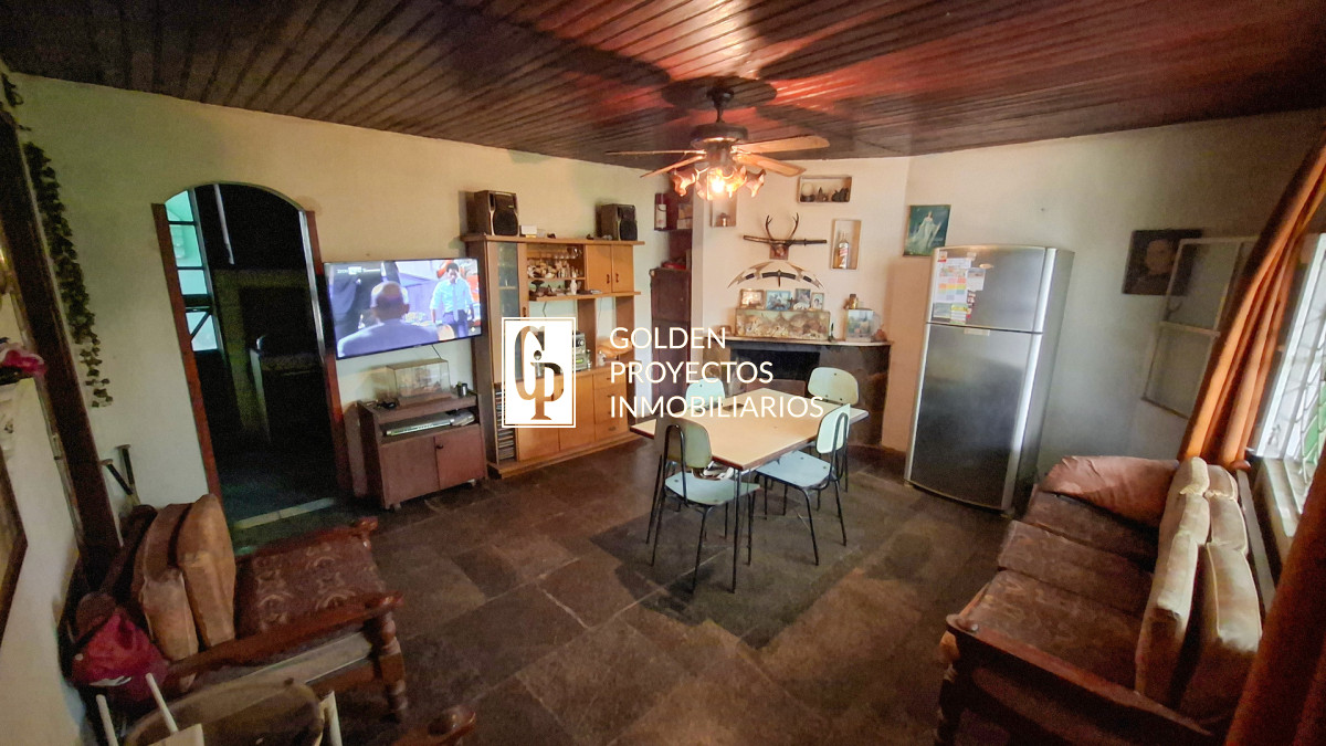 Casa ID.677 - Casa En Venta 2 Dormitorios con Monoambiente Y Taller en Santa Catalina