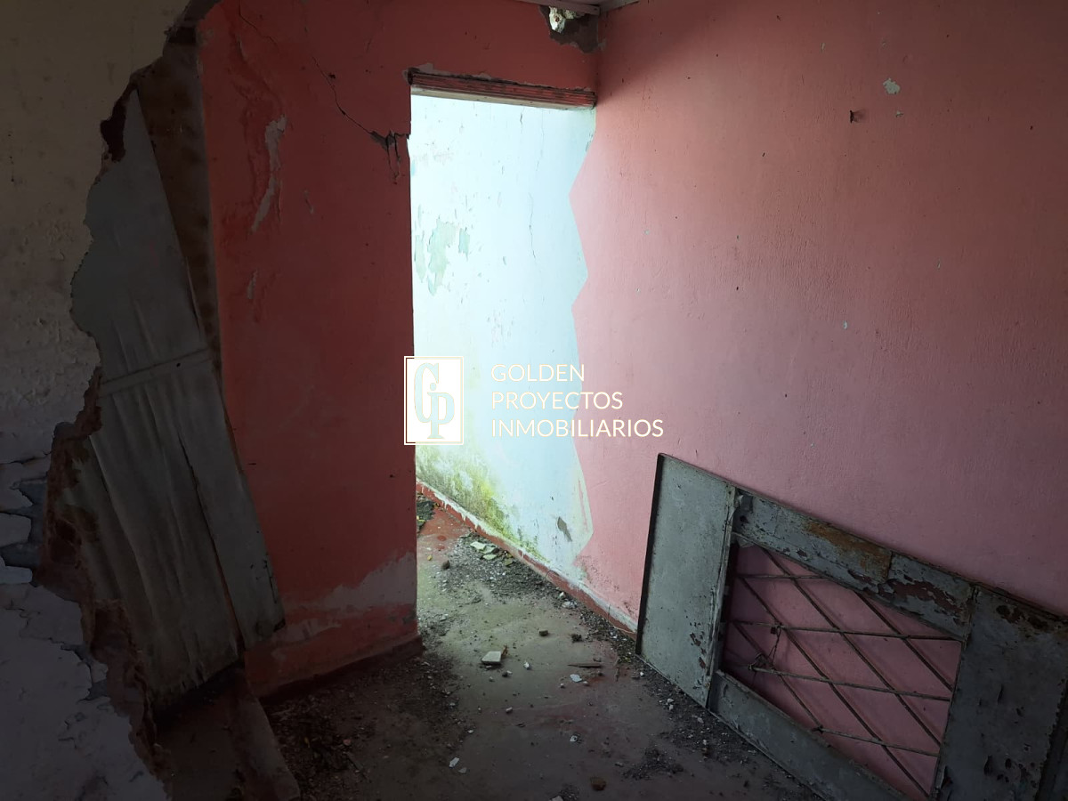 Casa ID.585 - Padrón Único en Venta con 4 unidades en Bella Italia