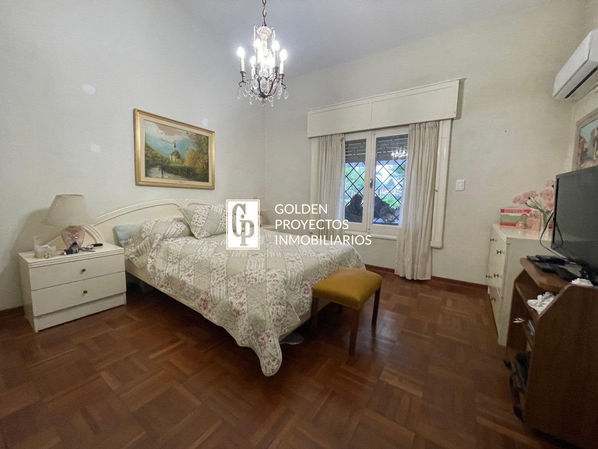 Casa ID.548/Casa-en--Venta--4-dormitorios-,-en-Atlántida- - Casa en  Venta  4 dormitorios , en Atlántida 