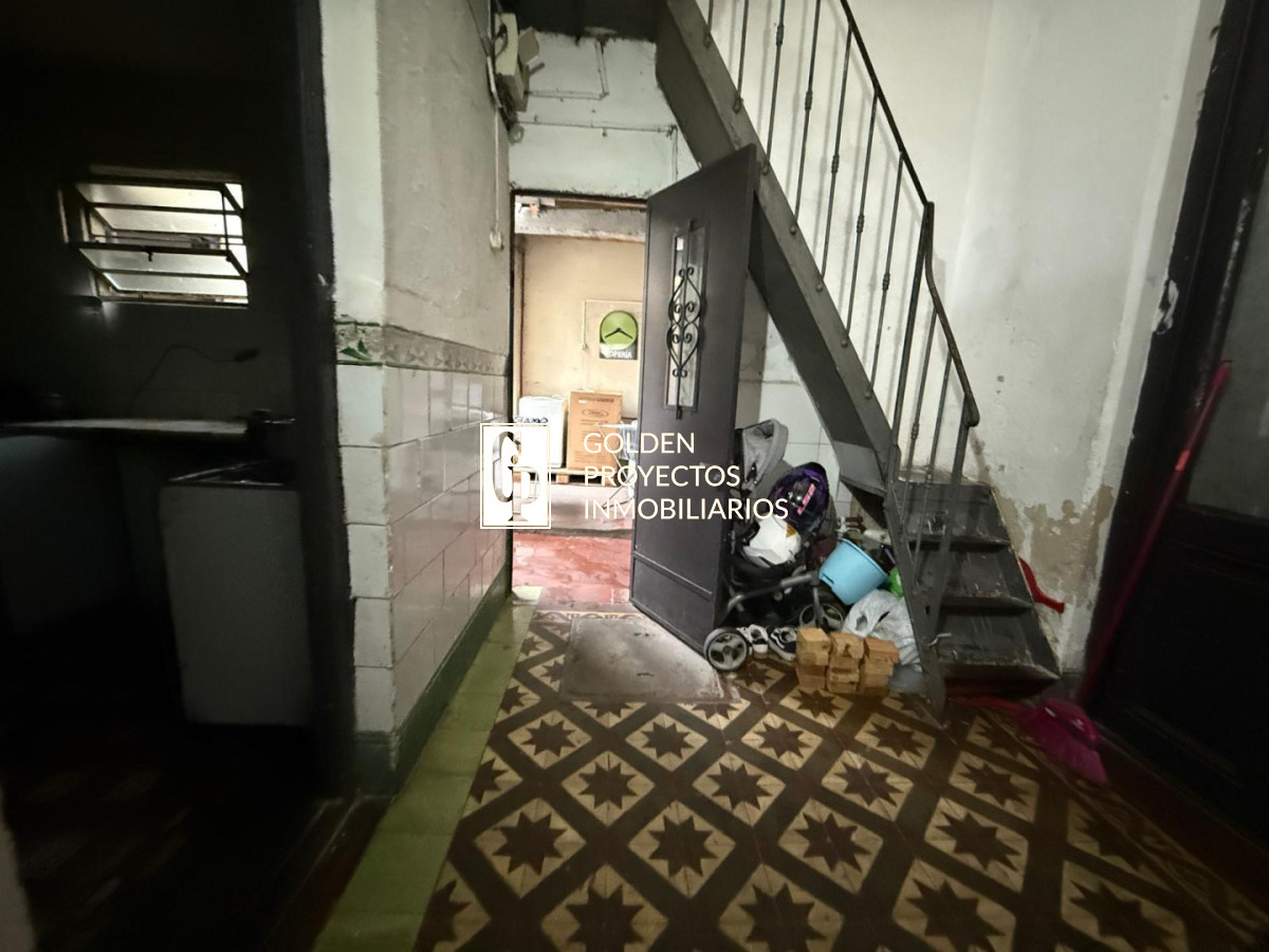 Casa ID.777/ - Casa en Venta 8 dormitorios Padrón Único en Cordón 
