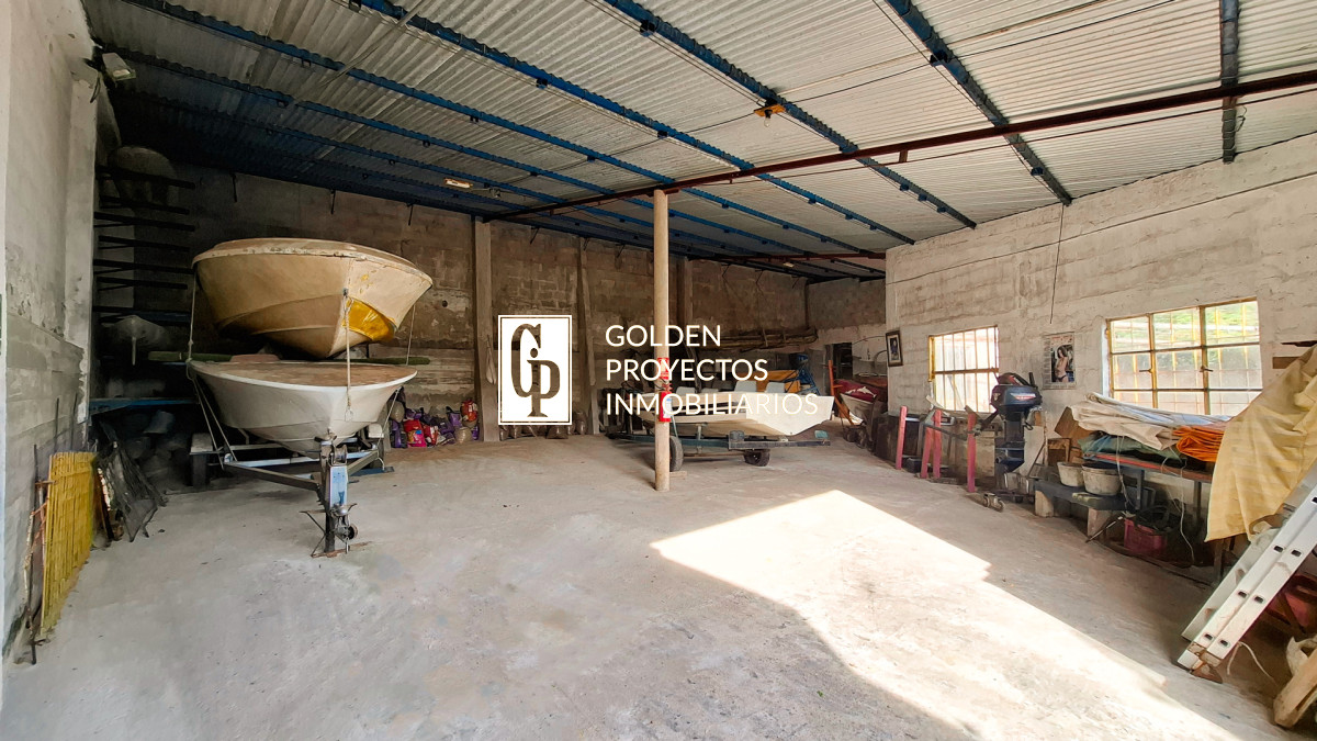 Casa ID.677 - Casa En Venta 2 Dormitorios con Monoambiente Y Taller en Santa Catalina