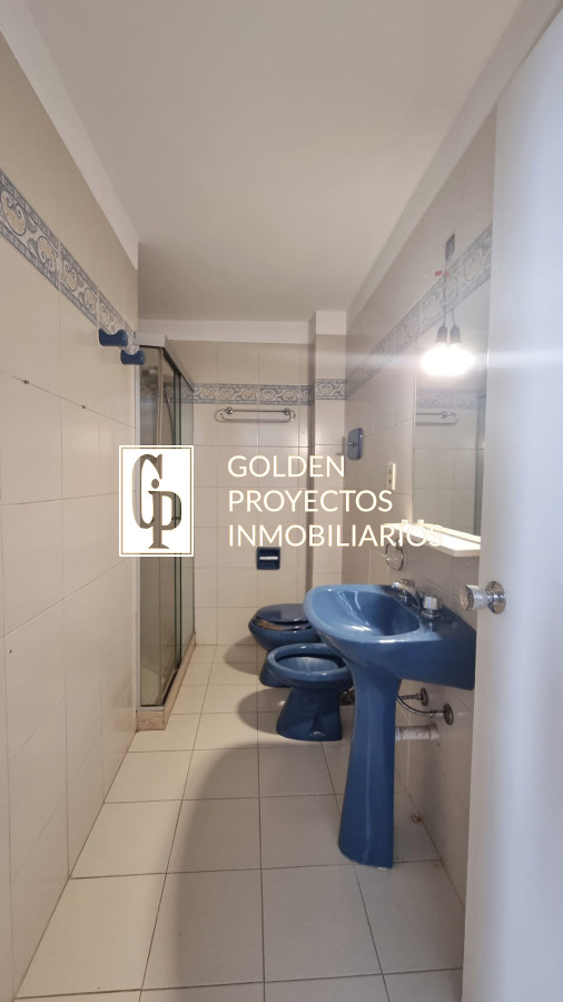 Casa ID.512/Casa-En-Alquiler-de-3-Dormitorios-Carrasco - Casa En Alquiler de 3 Dormitorios Carrasco