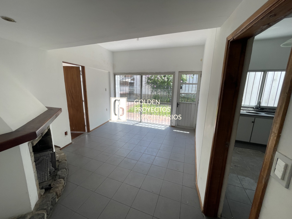 Casa ID.702/Casa- -apartamento-en-venta,4-dormitorios-y-garage,Buceo. - Casa + apartamento en venta,4 dormitorios y garage,Buceo.