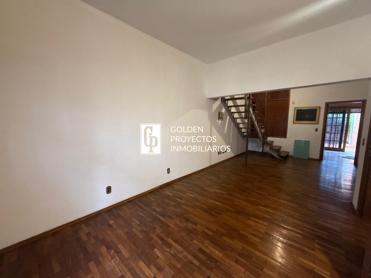 Casa ID.873/ - Casa en Venta Tres Dormitorios y Terraza con Parrillero en Brazo Oriental
