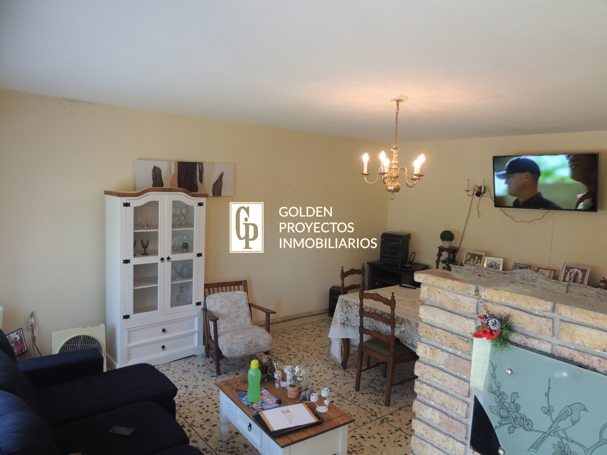 Casa ID.461/Casa-en-venta,4-dormitorios,Sayago. - Casa en venta,4 dormitorios,Sayago.