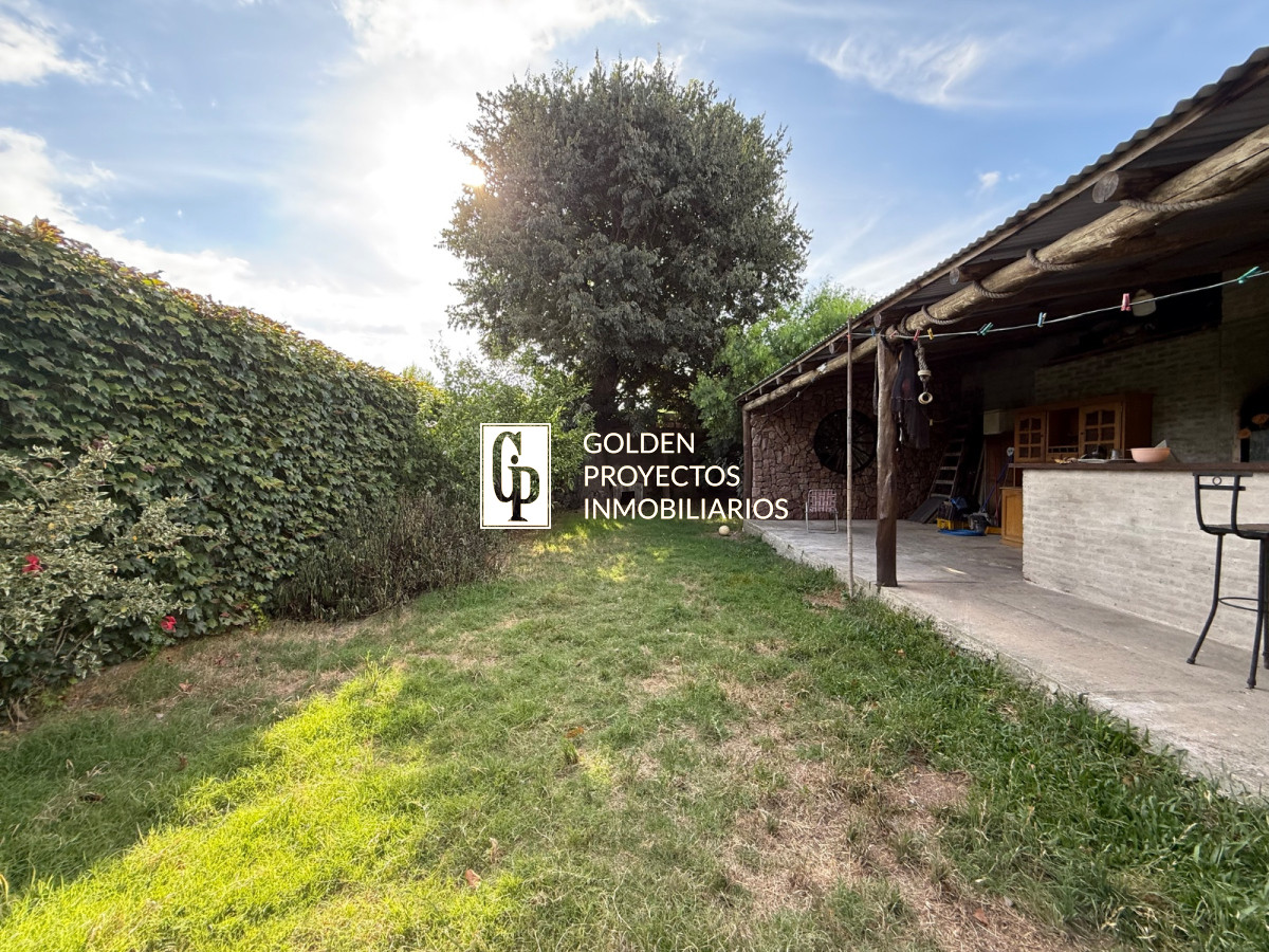 Casa ID.435/Casa-en-Venta-3-dormitorios-2-baños-garage-en-Aires-Puros - Casa en Venta 3 dormitorios 2 baños garage en Aires Puros